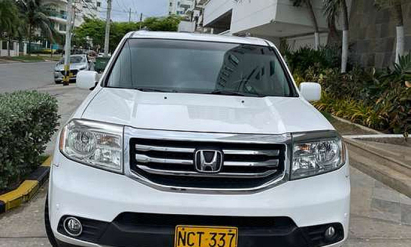 Vendo Honda Pilot 20...