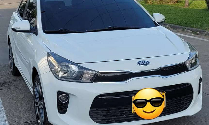 Vendo Kia Rio Vivran...