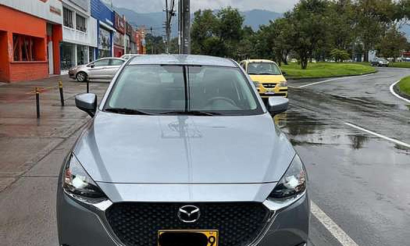 Mazda 2 Touring - Mo...