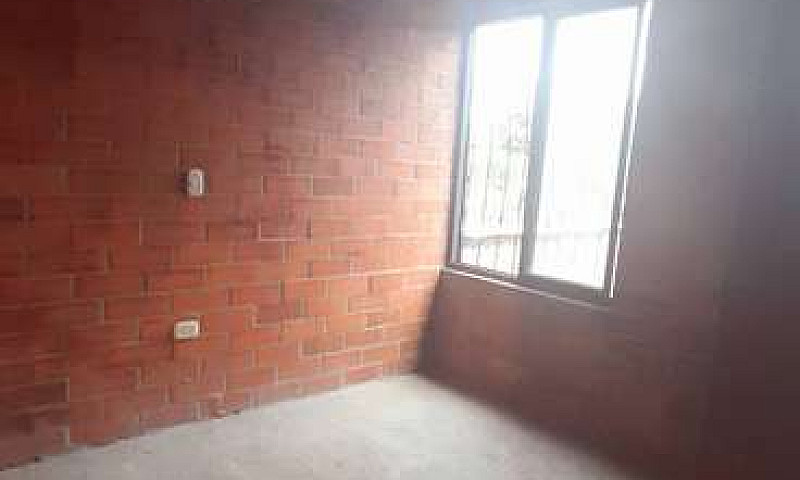 Arriendo Casa-Alamed...