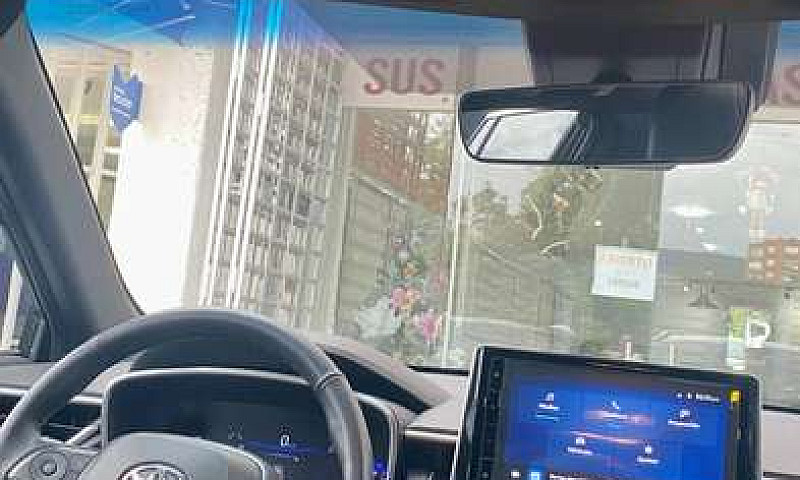 Vendo Toyota Corolla...