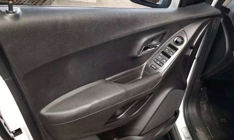 Chevrolet Tracker Ca...