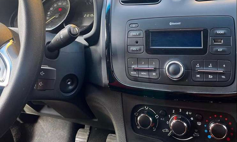 Renault Sandero 2020...