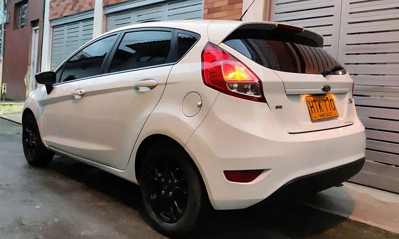 Ford Fiesta 2014...