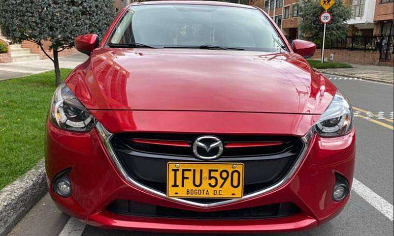 Mazda 2 Grand Tourin...