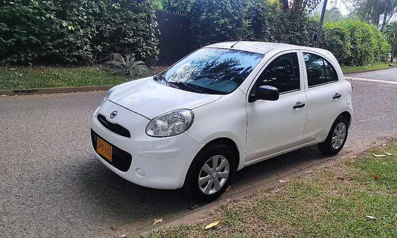 Nissan March 2017...