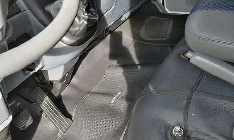Vendo Mitsubishi Fus...