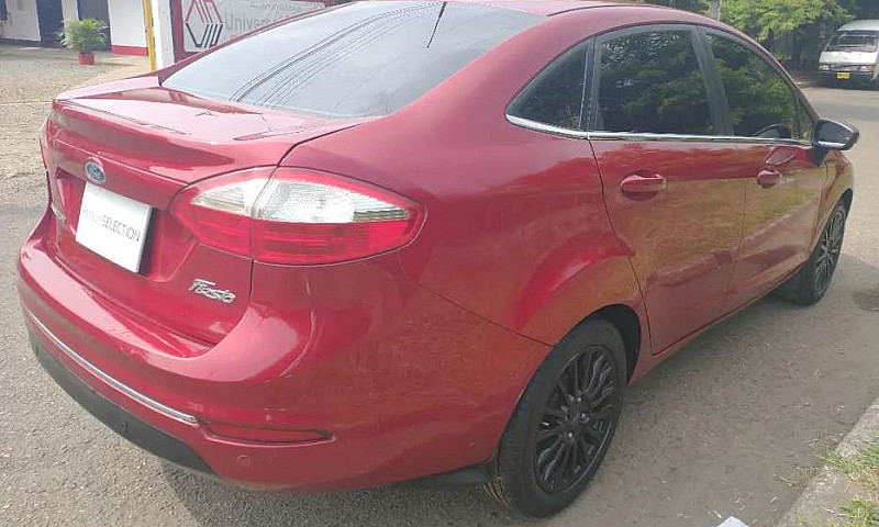 Ford Fiesta Titanium...
