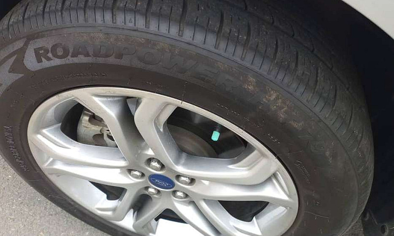 Ford Edge 4X4...