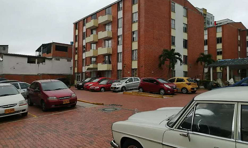 Vendo Apartamento 68...