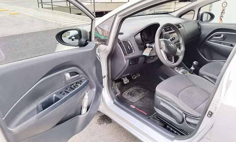 Kia Rio Spice R

Mod...