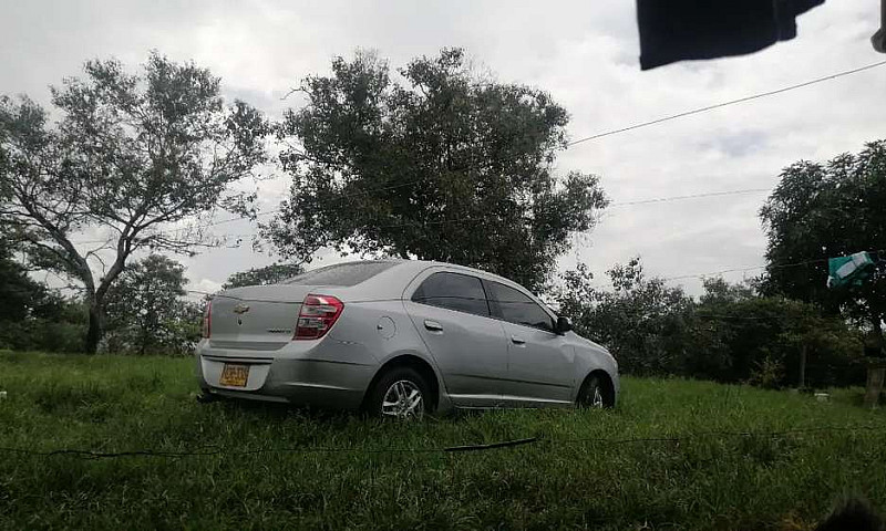 Vendo Chevrolet Coba...