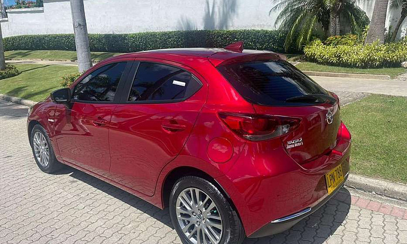 Mazda 2 Gran Touring...