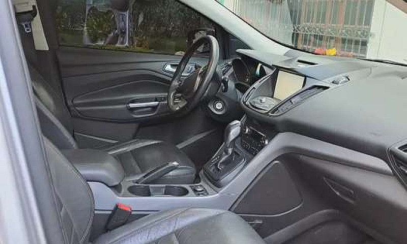Se Vende Ford Escape...