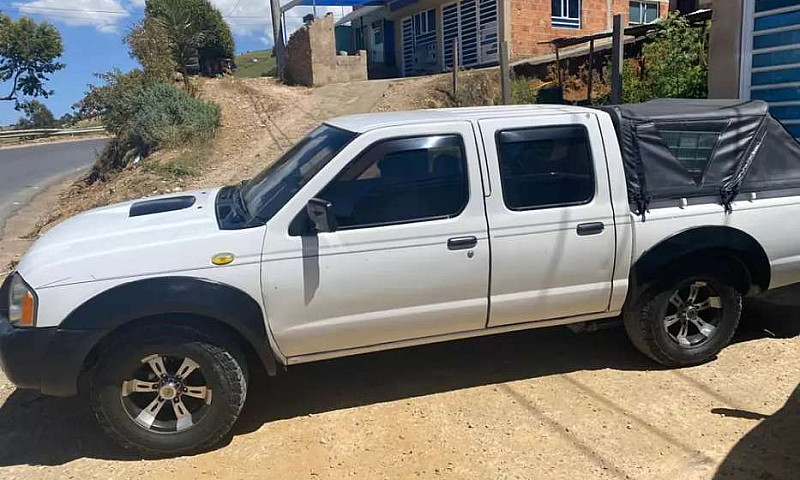 Nissan Frontier 2.5 ...