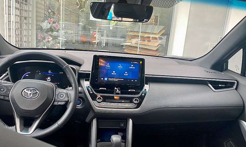 Vendo Toyota Corolla...