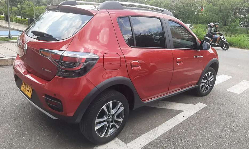 Stepway Intens Full....