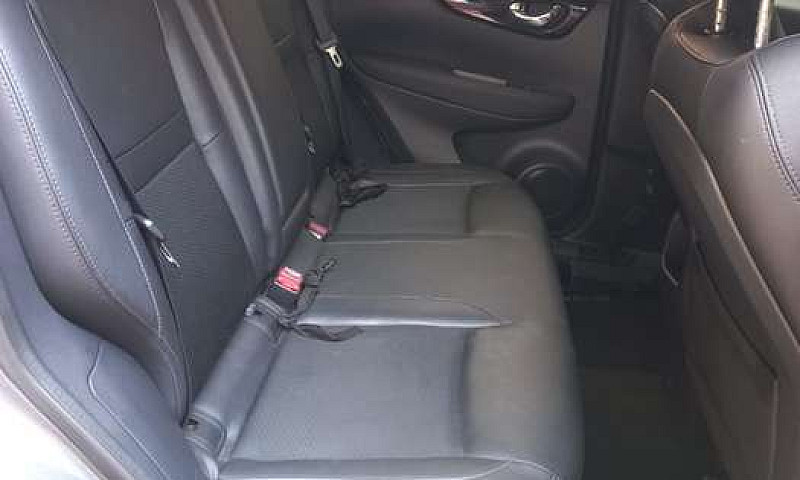 Nissan Qashqai Exclu...