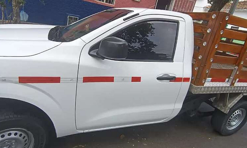 Nissan Frontier Esta...