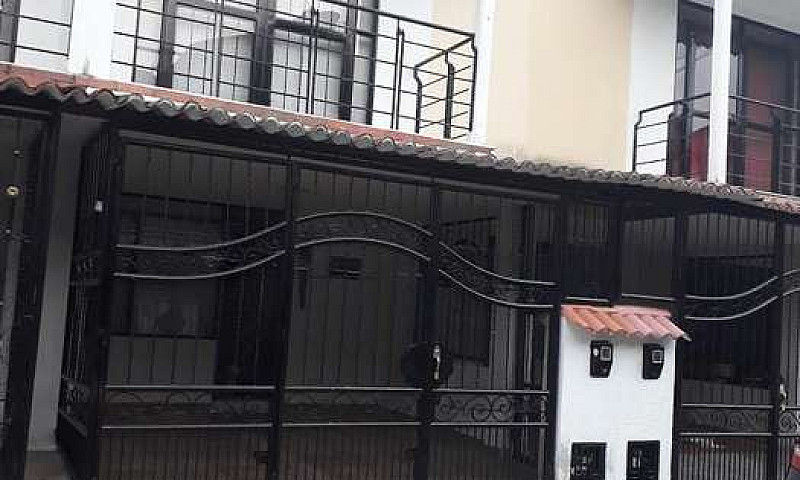 Vendo Casa Bosques D...