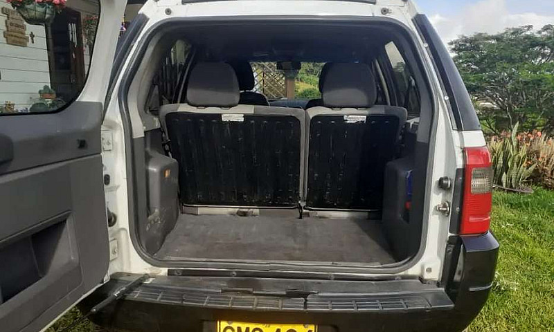 Vendo Ford 2006 En B...
