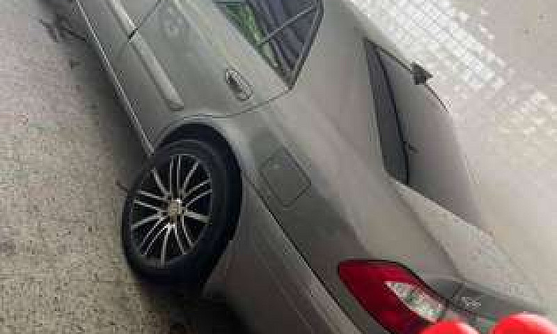 Carro Mazda 626 Mile...