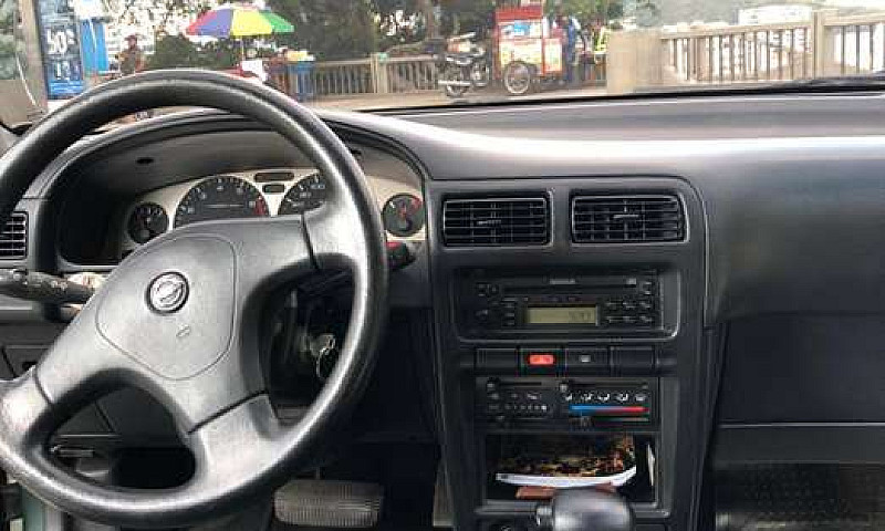 Nissan Sentra 1.6 Au...