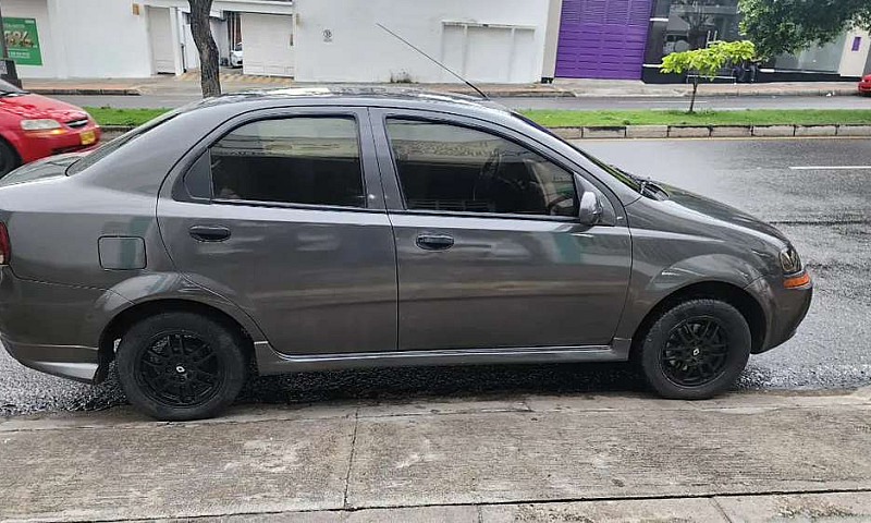 Chevrolet Aveo 1.5...