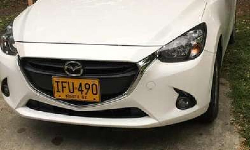 Mazda 2 Touring Meca...