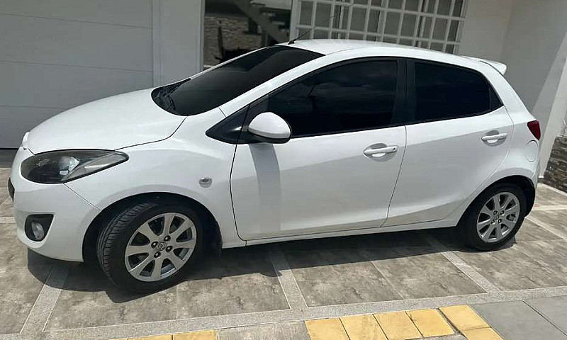 Vendo Mazda 2 Modelo...