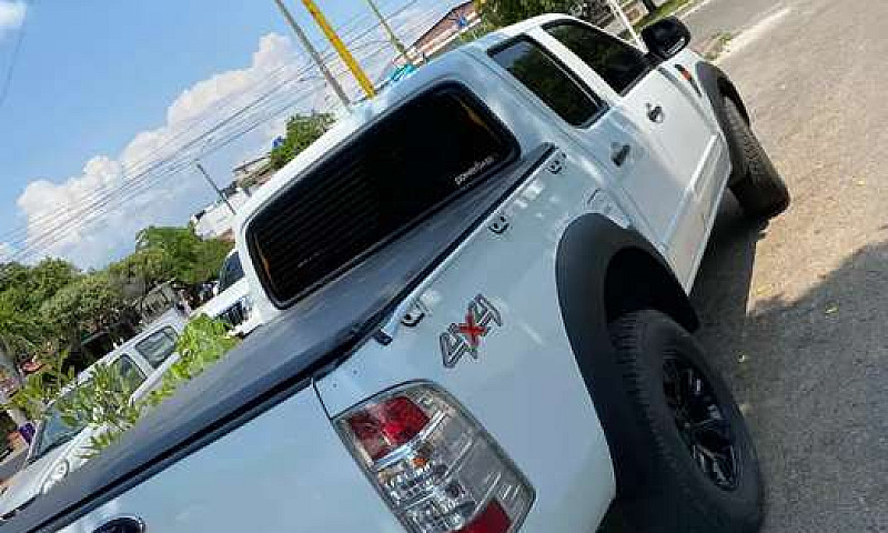 Vendo Ford Ranger 4X...