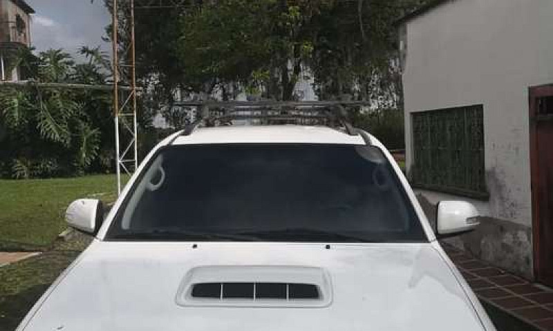 Toyota Fortuner 3000...