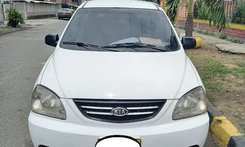 Vendo Kia Carens...