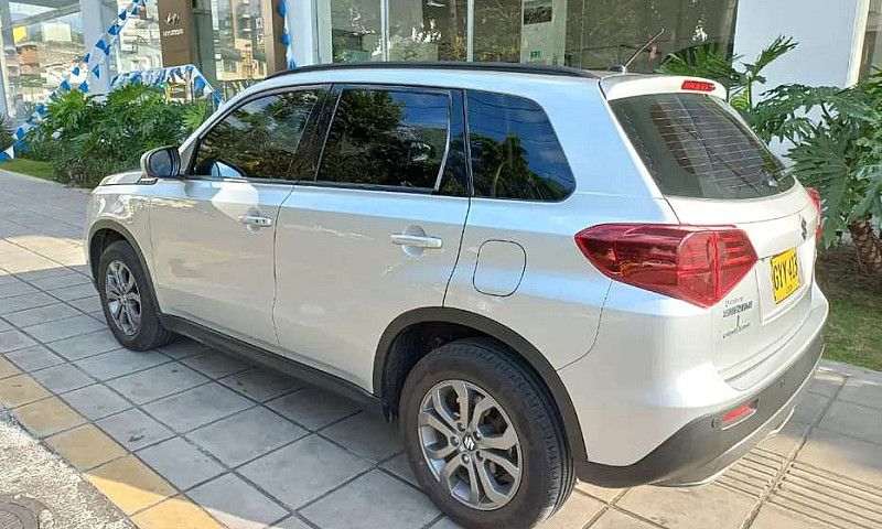 Suzuki Vitara Live A...
