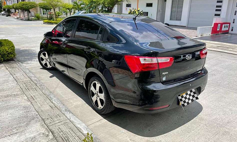 Vendo Kia Rio 2014, ...
