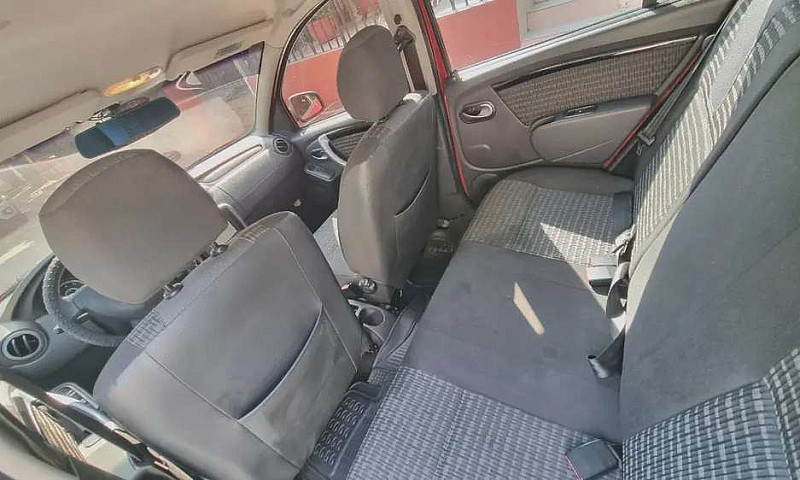 Renault Sandero...