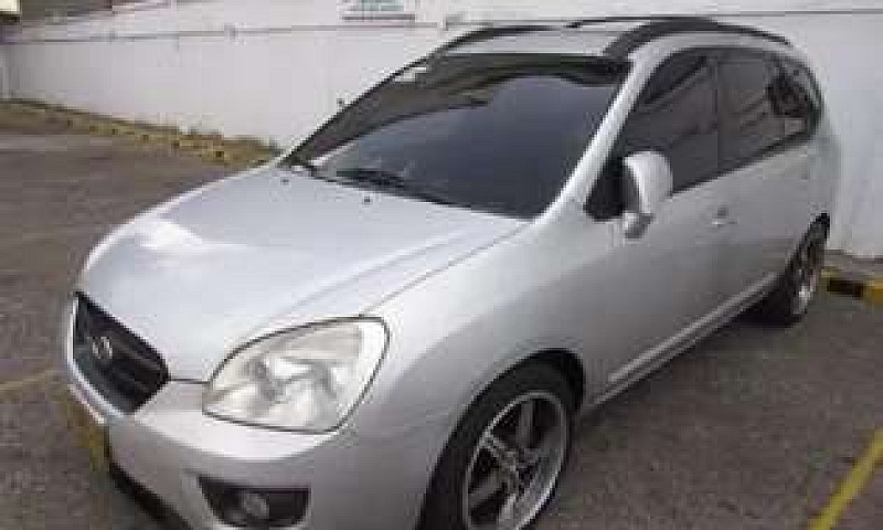 Se Vende Kia Carens ...