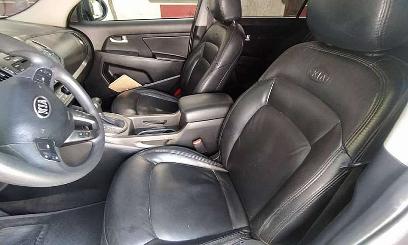 Vendo Kia Sportage R...