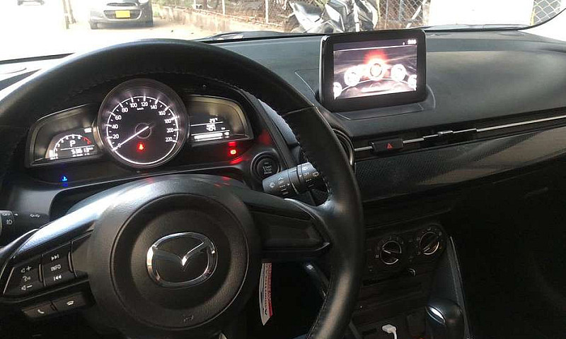 Mazda 2 Touring 2019...