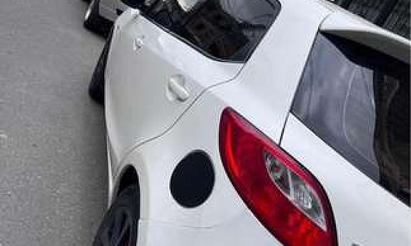 Mazda 2 Full Equiipo...