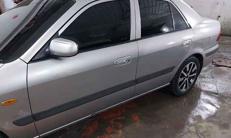 Mazda Milenio 2004 M...
