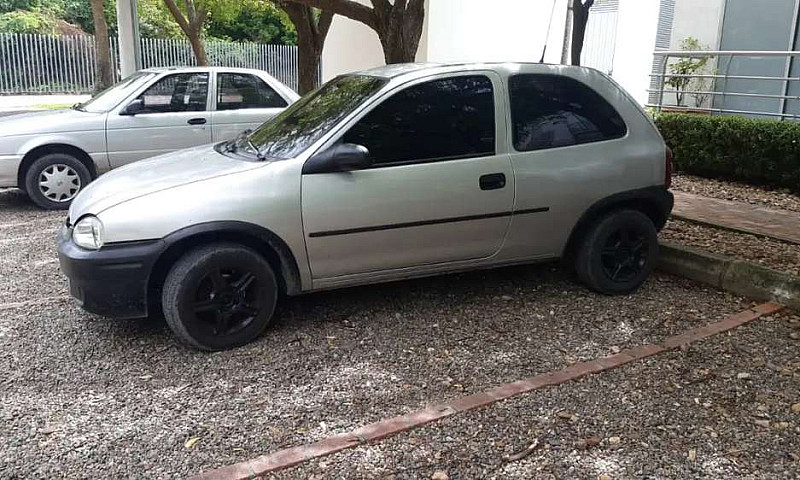 Hermoso Corsa Active...