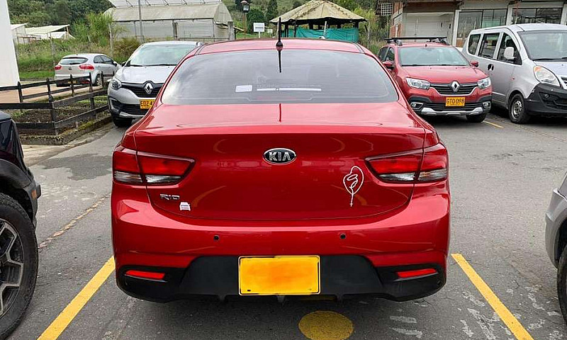 Kia Rio Sedan 1.4 Ex...
