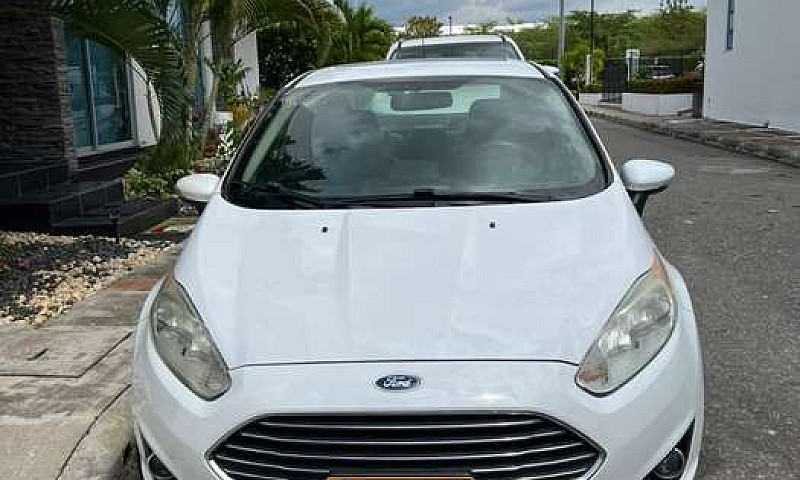 Vendo Ford Fiesta Ti...