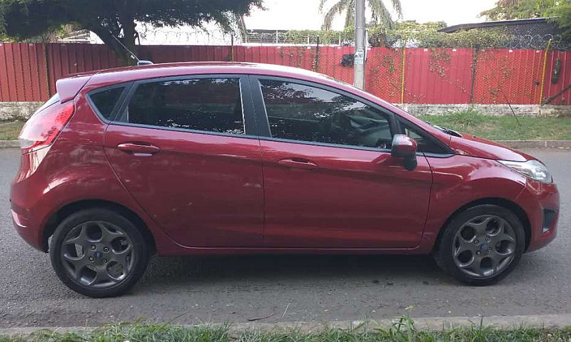 Ford Fiesta Se Sport...
