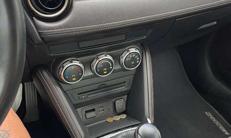 Se Vende Mazda 2 Gra...