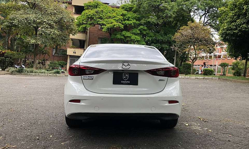 Mazda 3 Touring 2016...