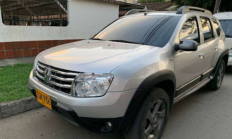 Vendo Renault Duster...