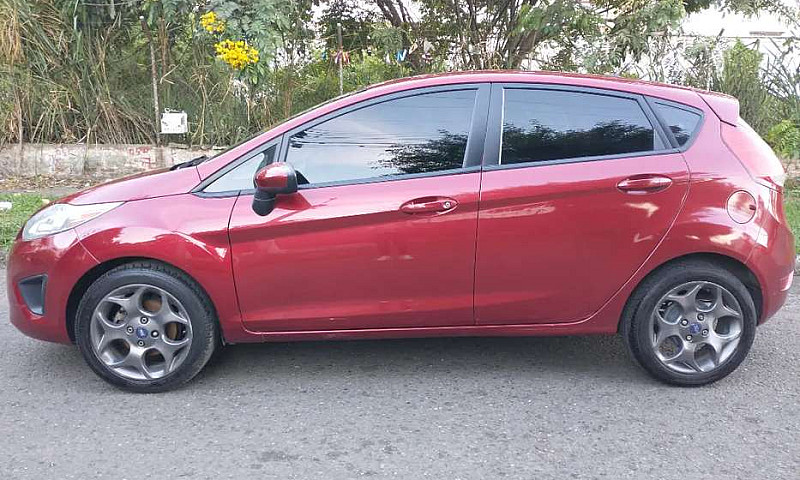 Ford Fiesta Se Sport...