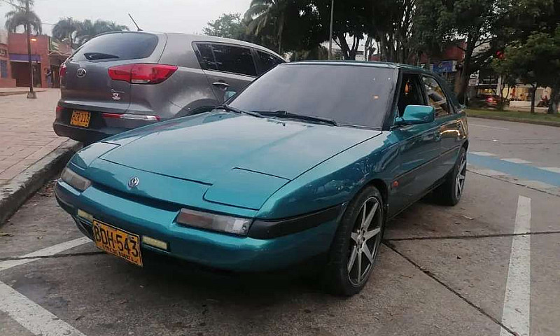 Mazda Astina  1994...